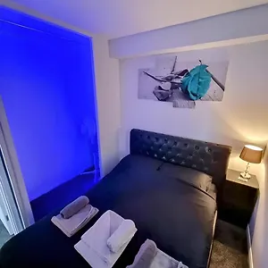  Apartment Sleek & Stylish - E15 With Parking United Kingdom